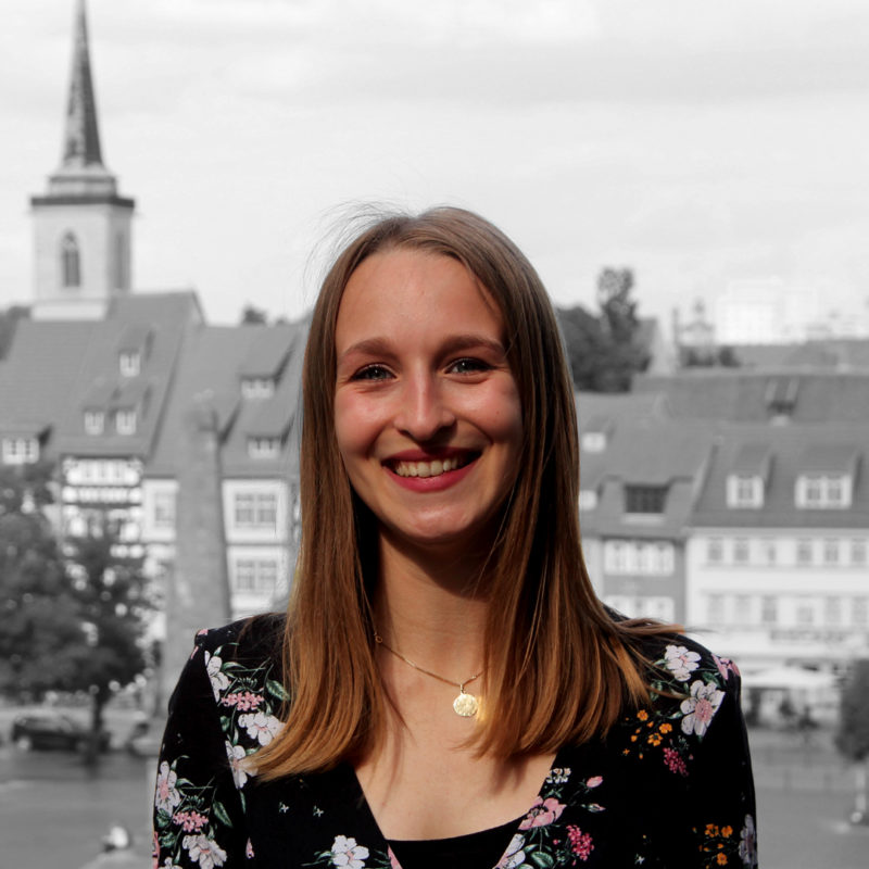 Mini, Temperamentvoll, Pragmatisch unsere 1. Vorsitzende Lissy MTP