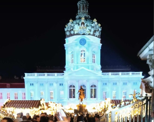 MTP Berlin besucht Weihnachtsmarkt am Schloss Charlottenburg